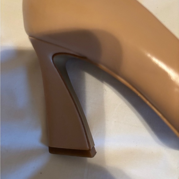 Vince Camuto Nude Women's Heels size 8.5 - Picture 5 of 5
